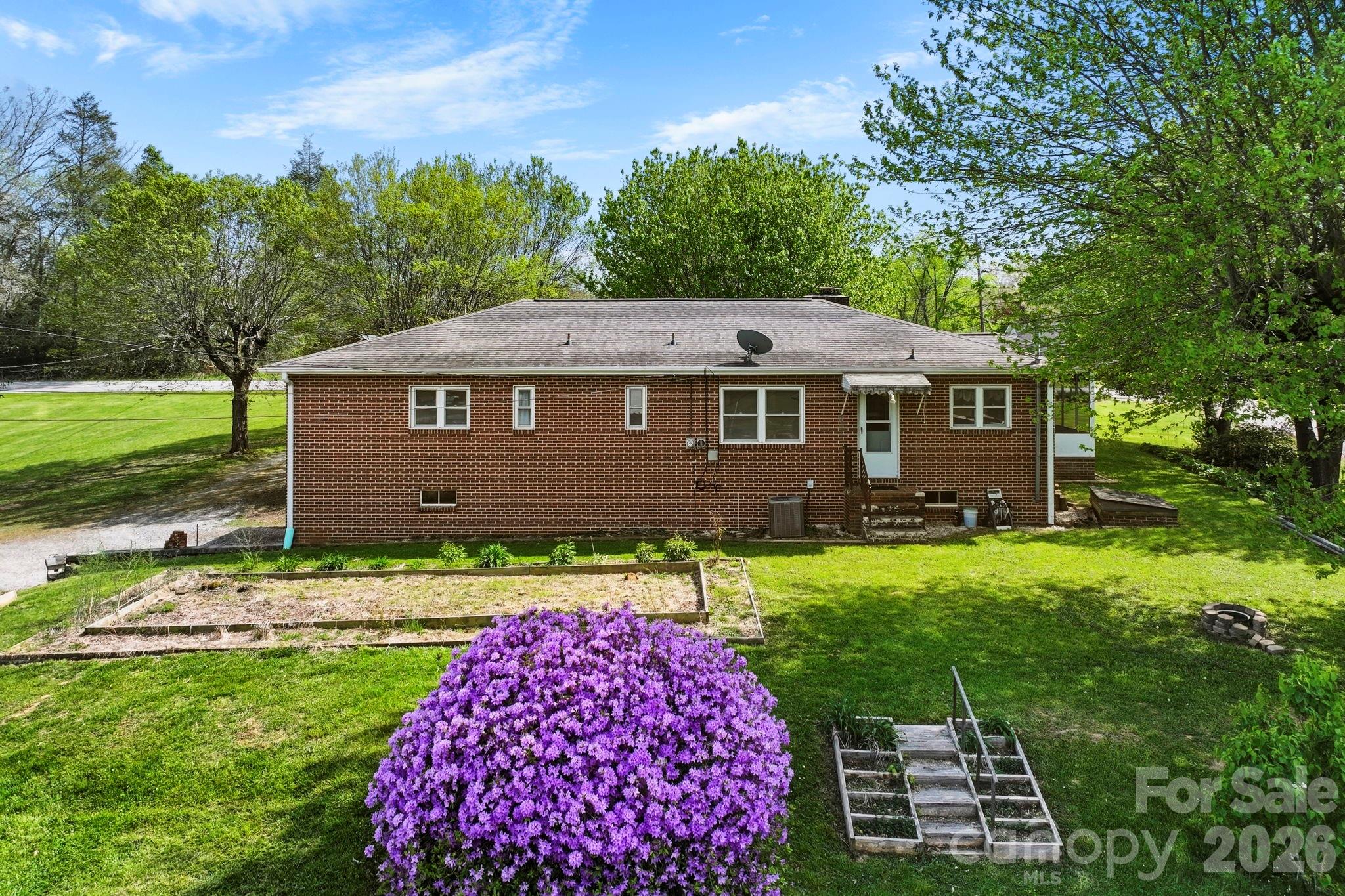 343 Brickyard Road Etowah NC 28729
