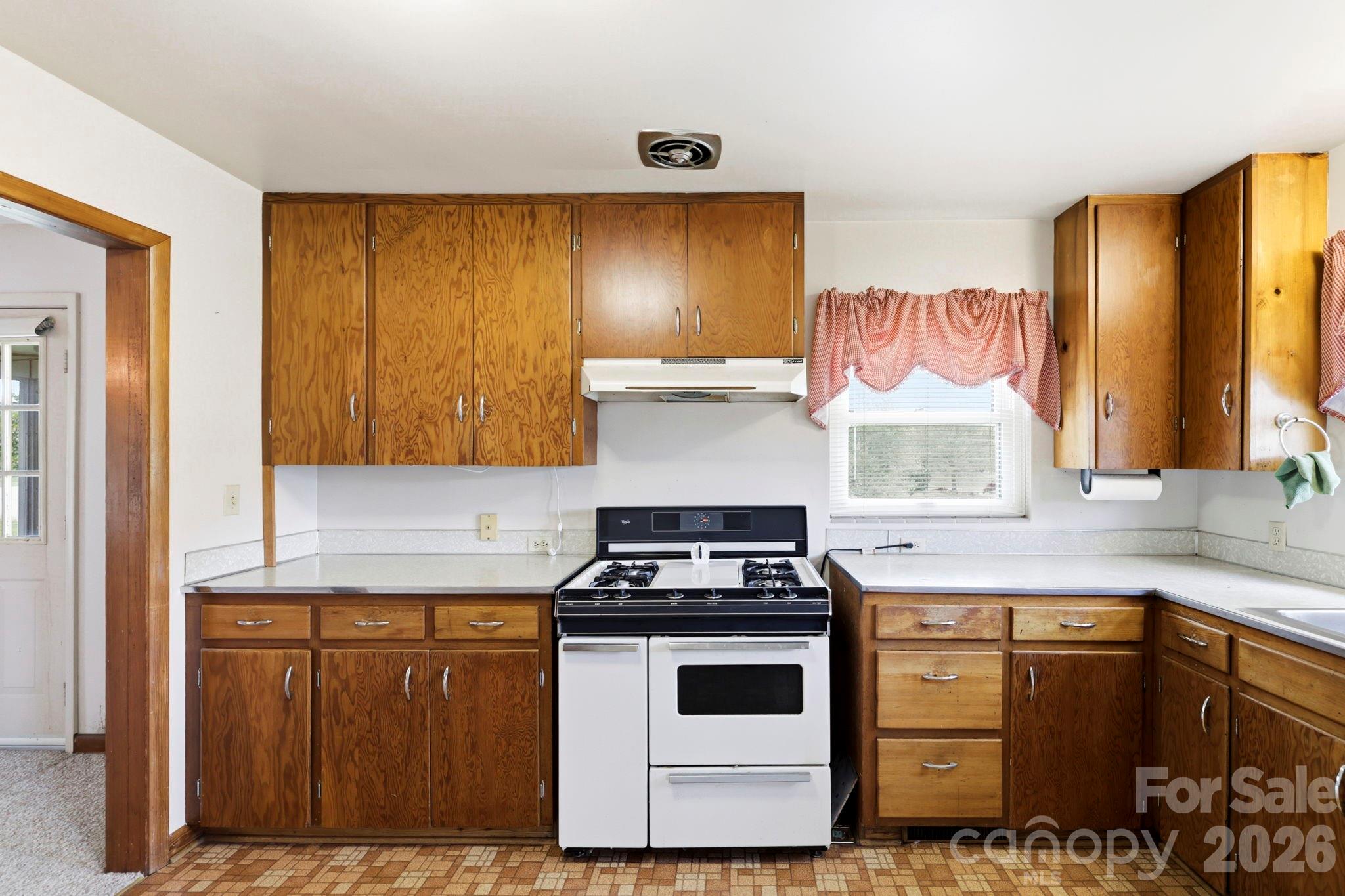 343 Brickyard Road Etowah NC 28729