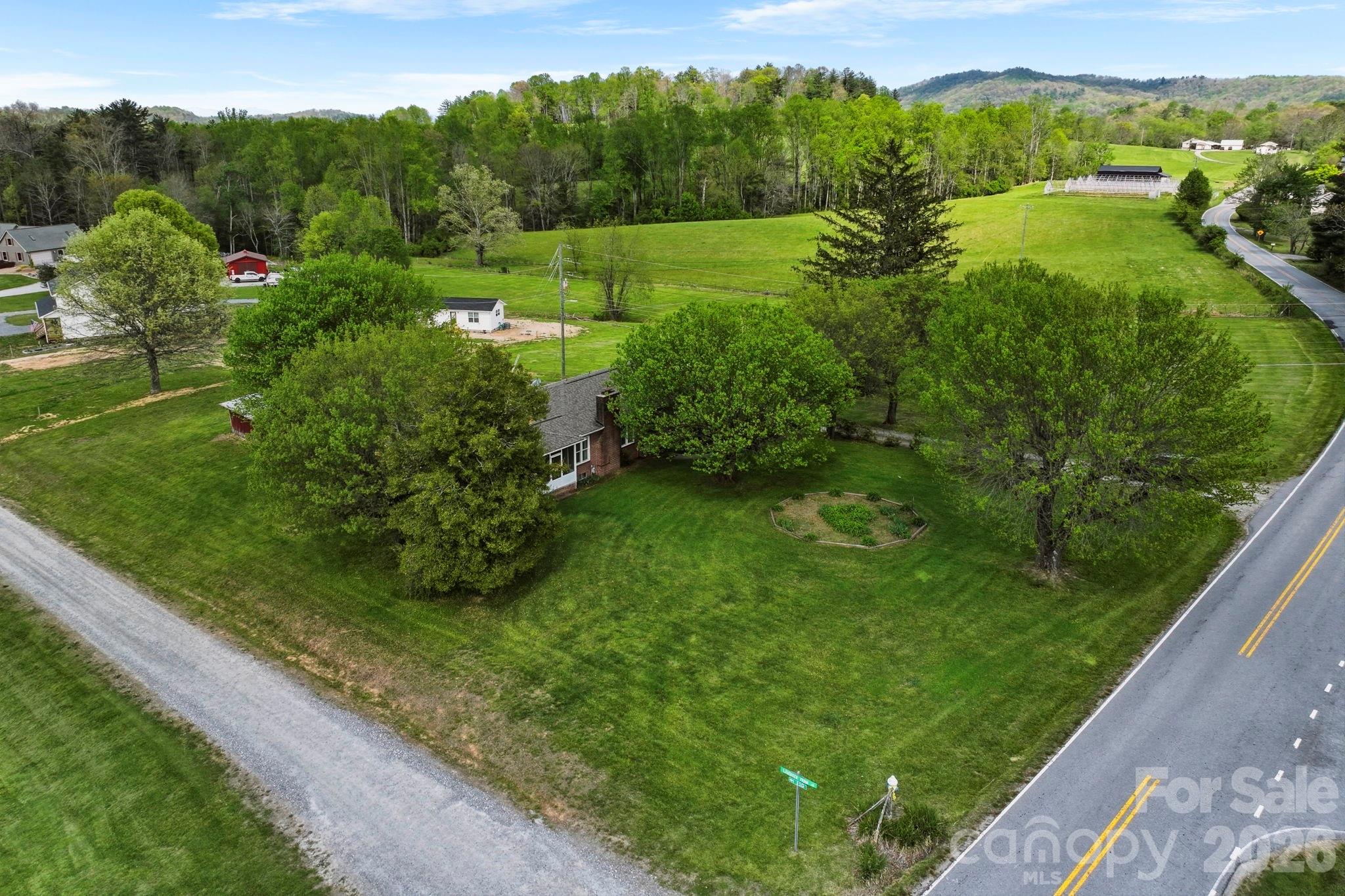 343 Brickyard Road Etowah NC 28729