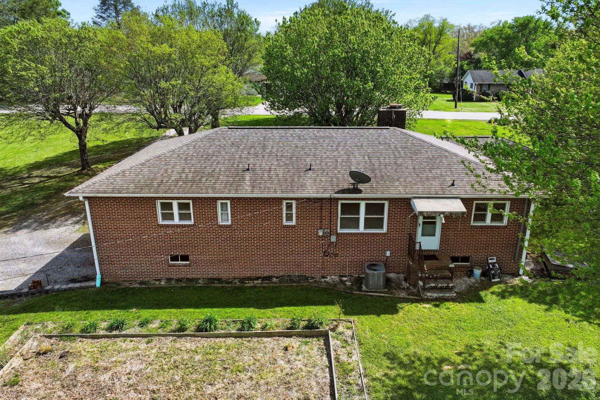 343 Brickyard Road Etowah NC 28729