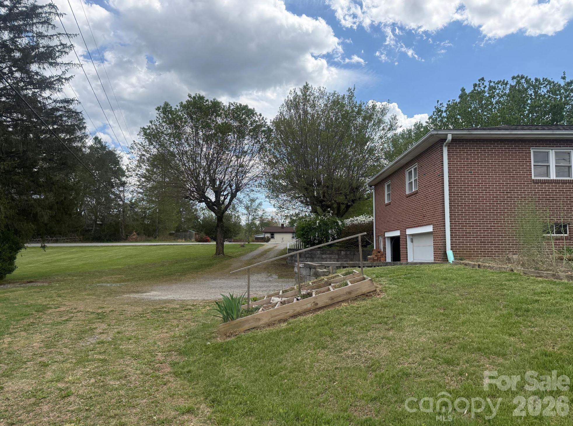 343 Brickyard Road Etowah NC 28729