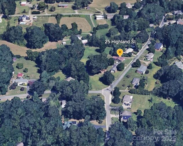 25 Highland Street Weaverville NC 28787