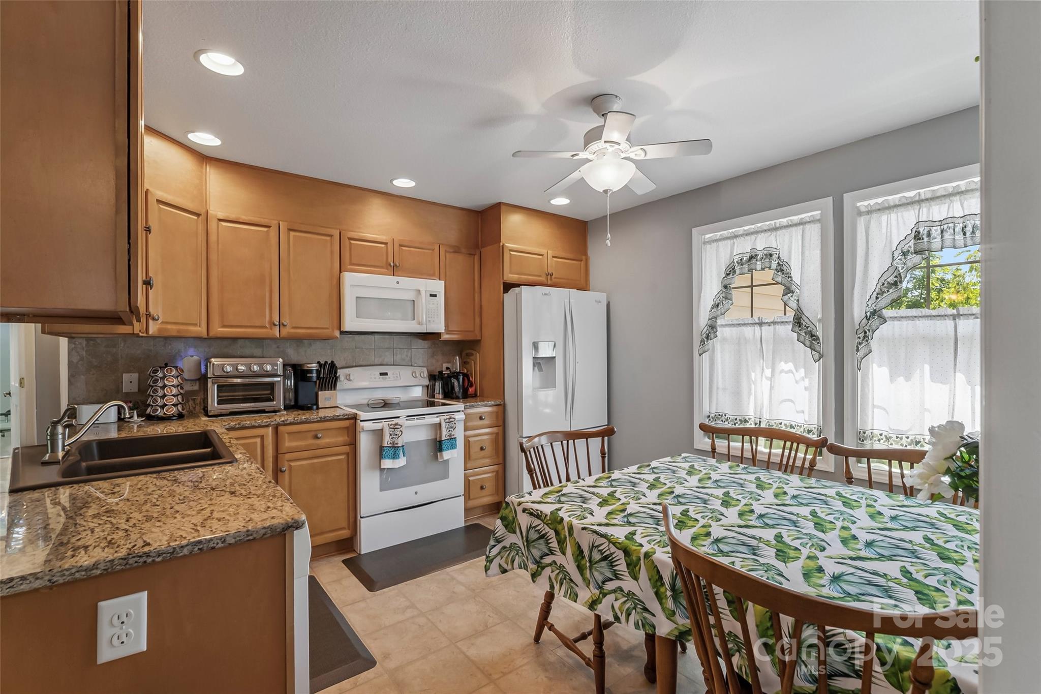862 Asbury Road Candler NC 28715