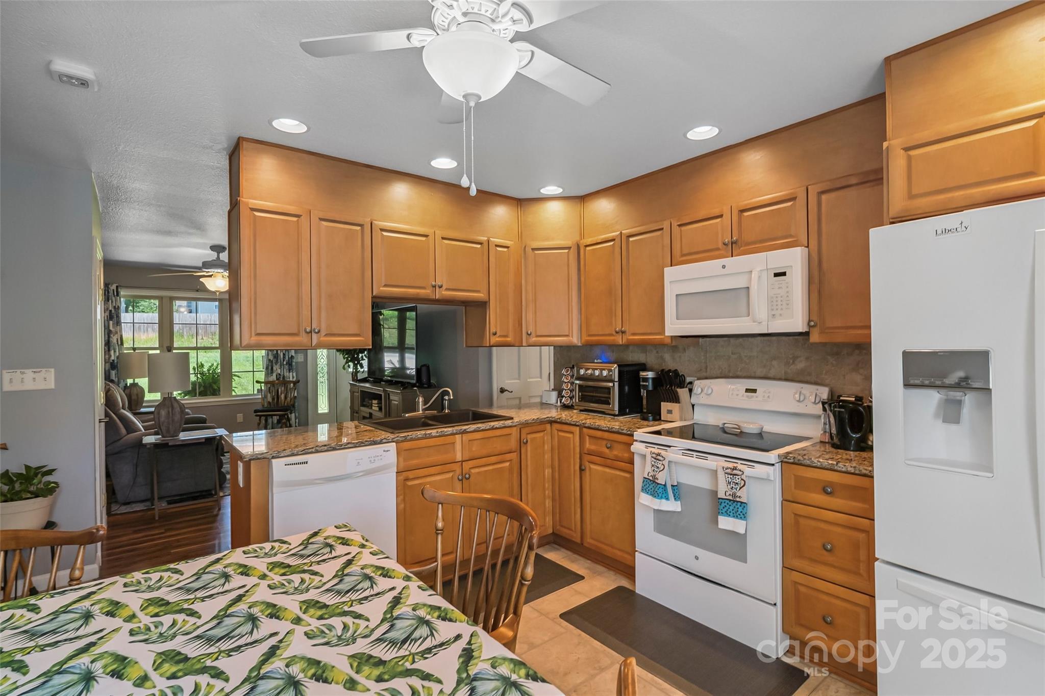 862 Asbury Road Candler NC 28715