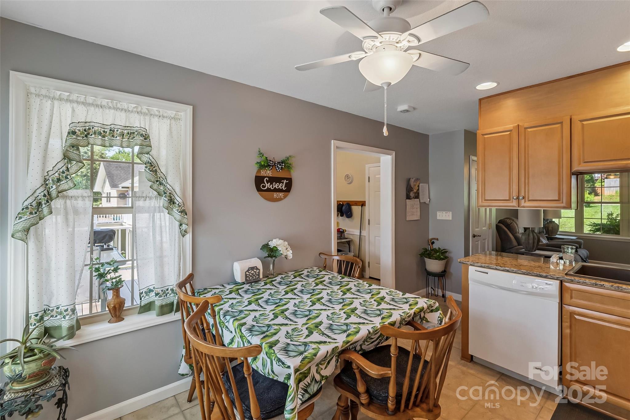 862 Asbury Road Candler NC 28715