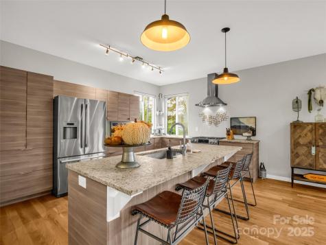 80 Richland Street Asheville NC 28806