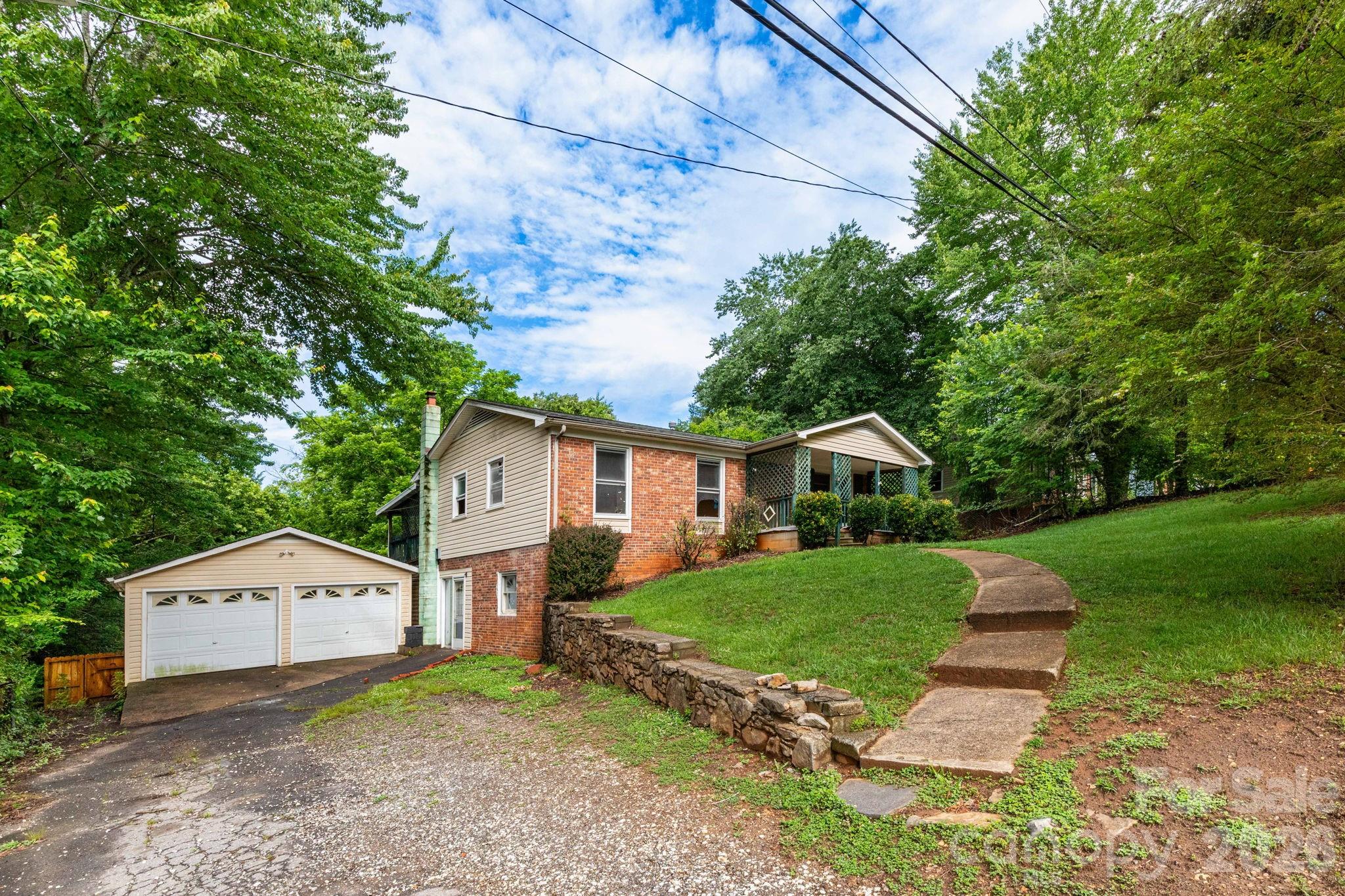 71 Cub Road Asheville NC 28806