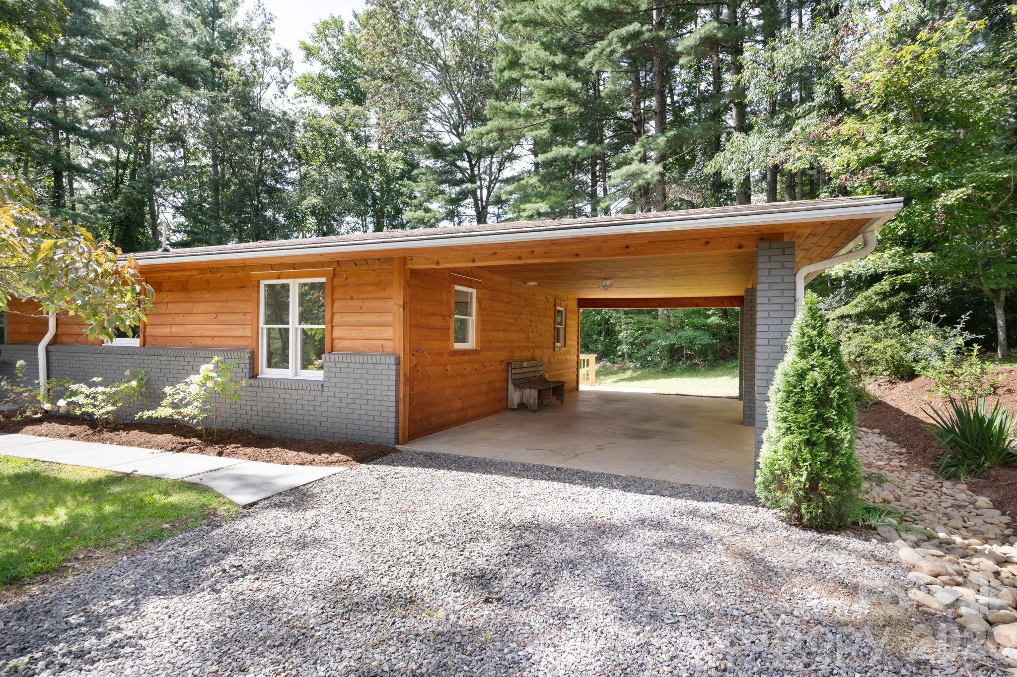 15 Pine Ridge Court Fletcher NC 28732