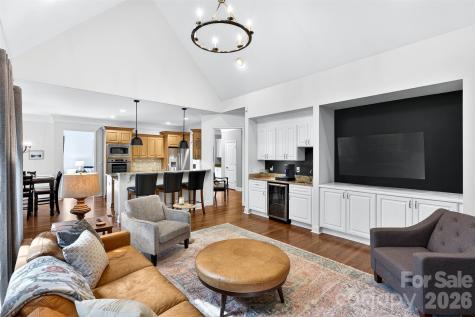 717 Black Wolf Run Spartanburg SC 29306