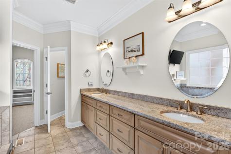 717 Black Wolf Run Spartanburg SC 29306