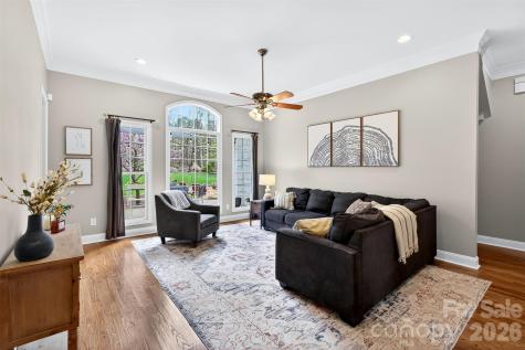 717 Black Wolf Run Spartanburg SC 29306
