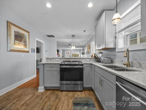 26 Hanover Street Asheville NC 28806