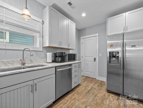 26 Hanover Street Asheville NC 28806