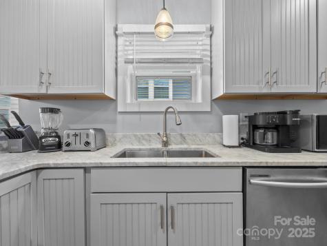26 Hanover Street Asheville NC 28806