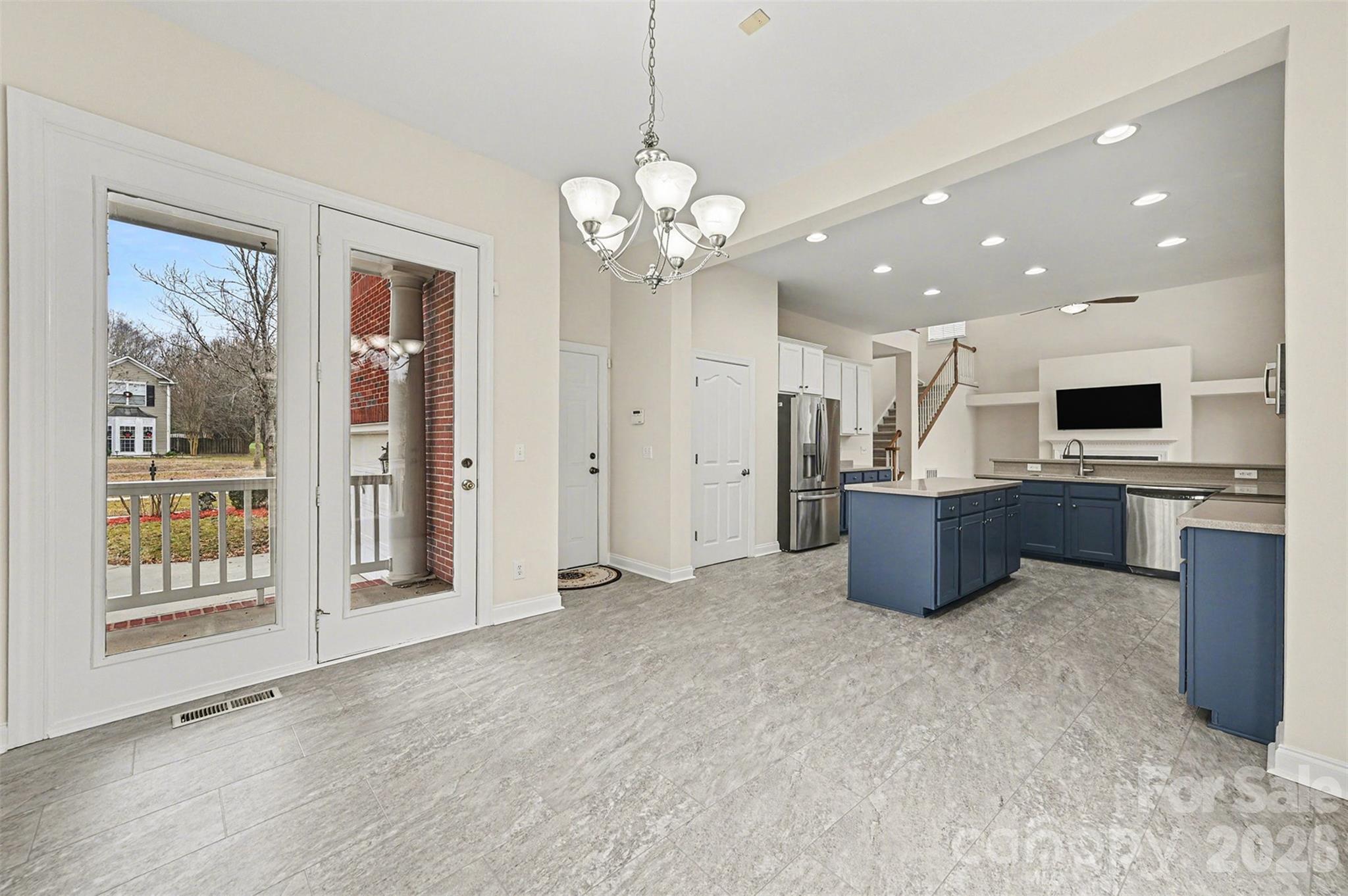 1305 Linden Glen Drive Matthews NC 28104