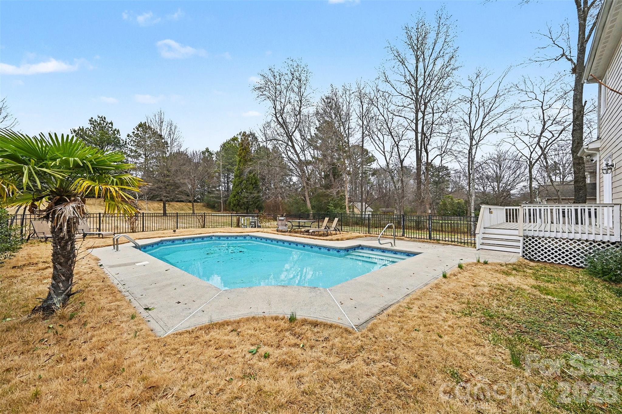 1305 Linden Glen Drive Matthews NC 28104
