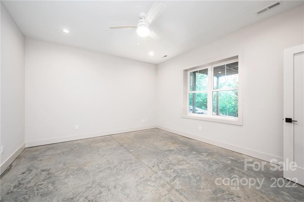 15 Asbury Road Asheville NC 28804