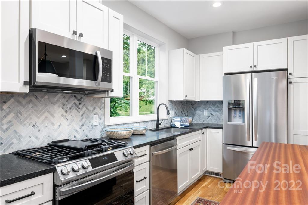 15 Asbury Road Asheville NC 28804