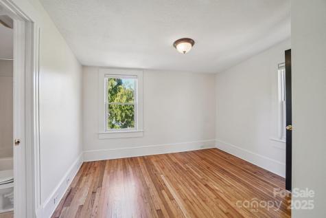 202 Westwood Place Asheville NC 28806