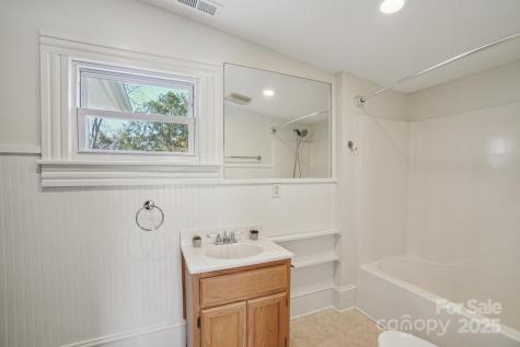 202 Westwood Place Asheville NC 28806