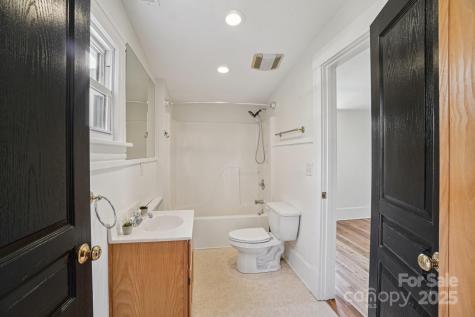 202 Westwood Place Asheville NC 28806