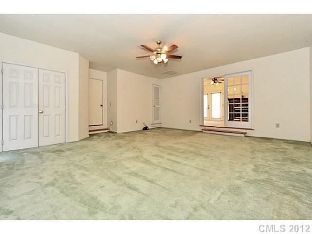 7600 Batavia Lane Charlotte NC 28213