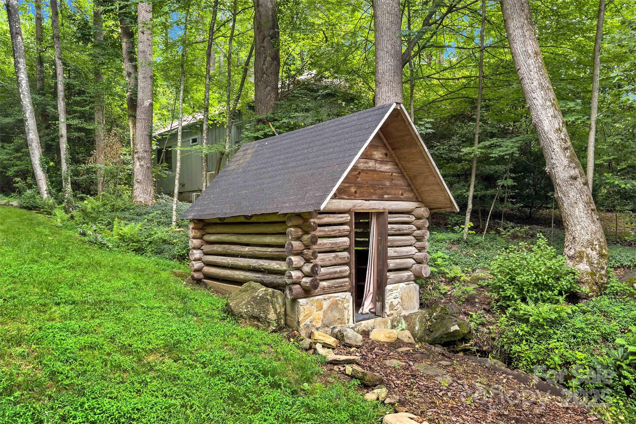 177 Mississippi Road Montreat NC 28757