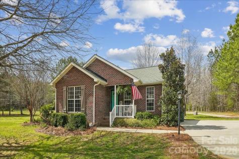 665 Edwards Road Fort Lawn SC 29714