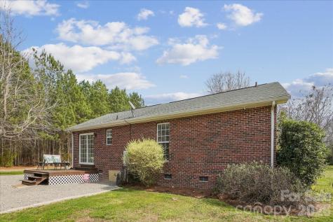 665 Edwards Road Fort Lawn SC 29714