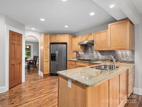 135 Westwood Place Asheville NC 28806