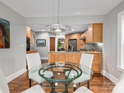 135 Westwood Place Asheville NC 28806