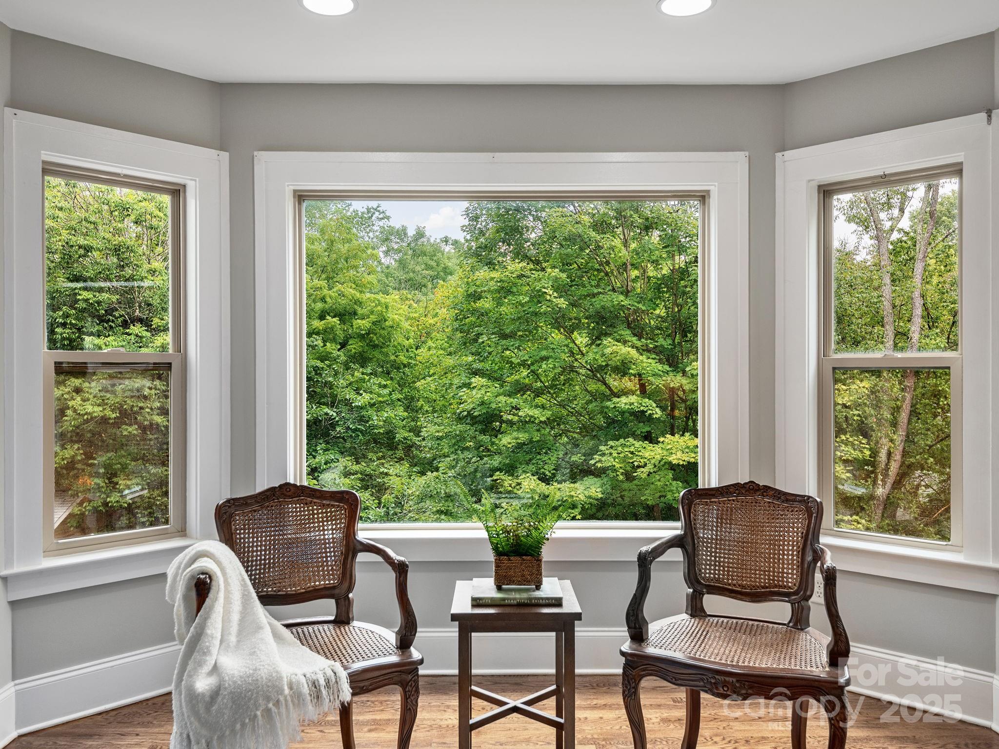 135 Westwood Place Asheville NC 28806