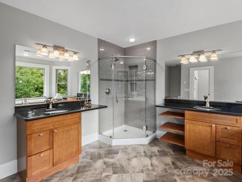 135 Westwood Place Asheville NC 28806