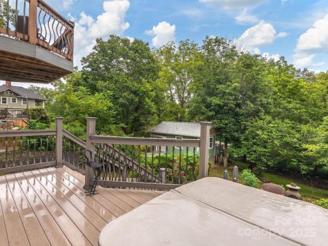 135 Westwood Place Asheville NC 28806