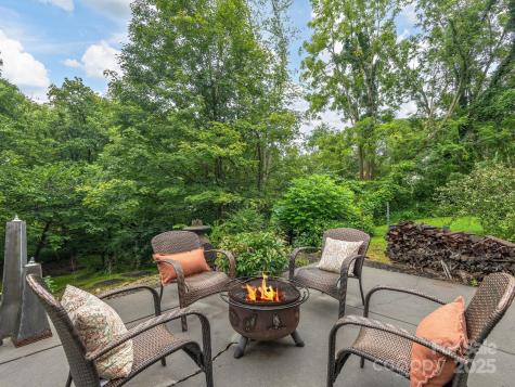 135 Westwood Place Asheville NC 28806