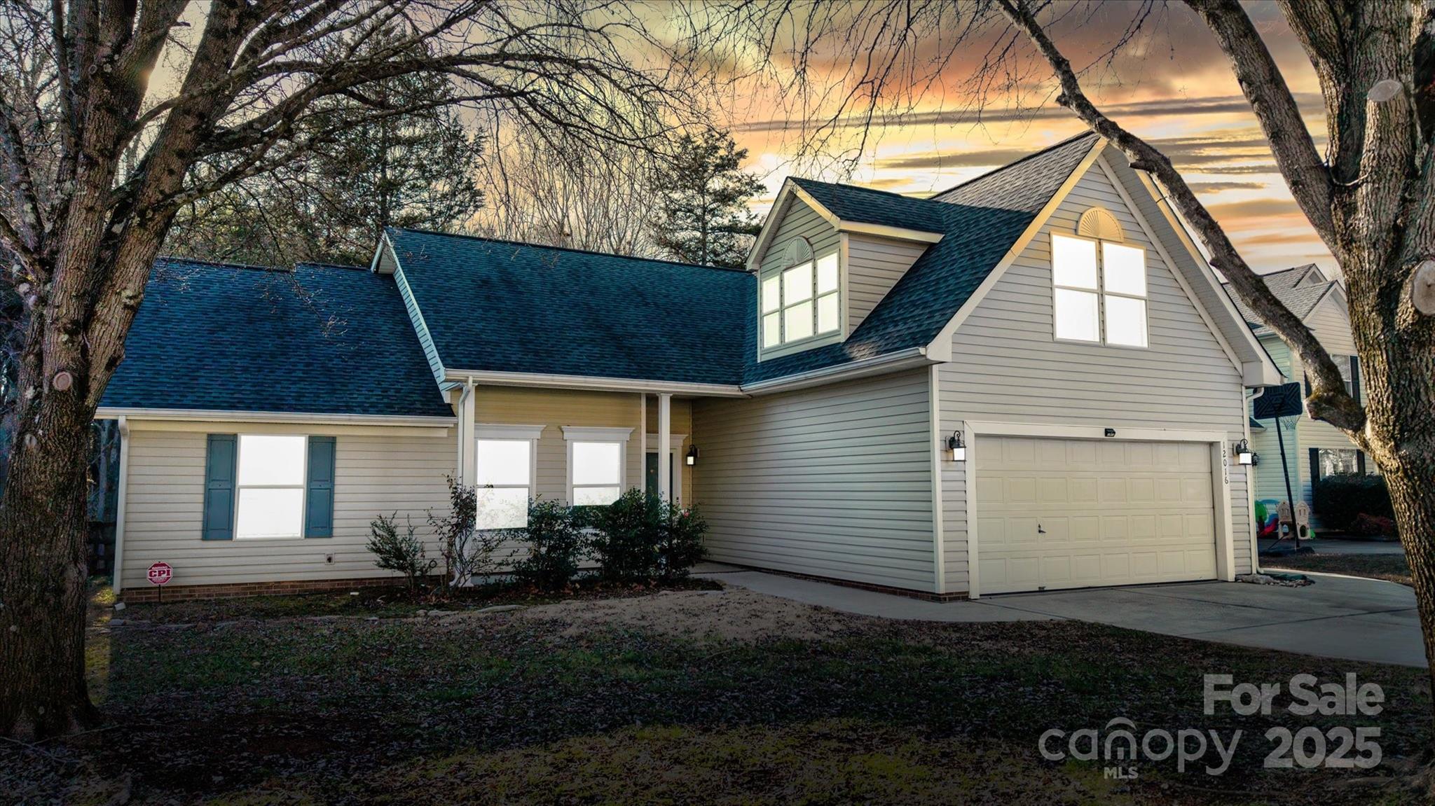 12016 Regent Ridge Lane Charlotte NC 28278