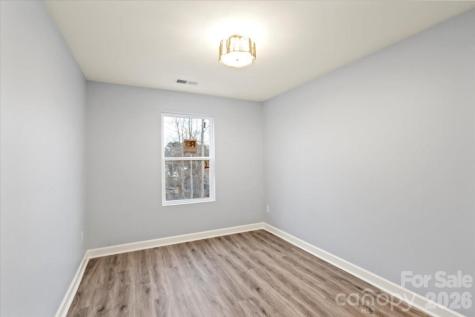 533 Crowell Avenue Statesville NC 28677