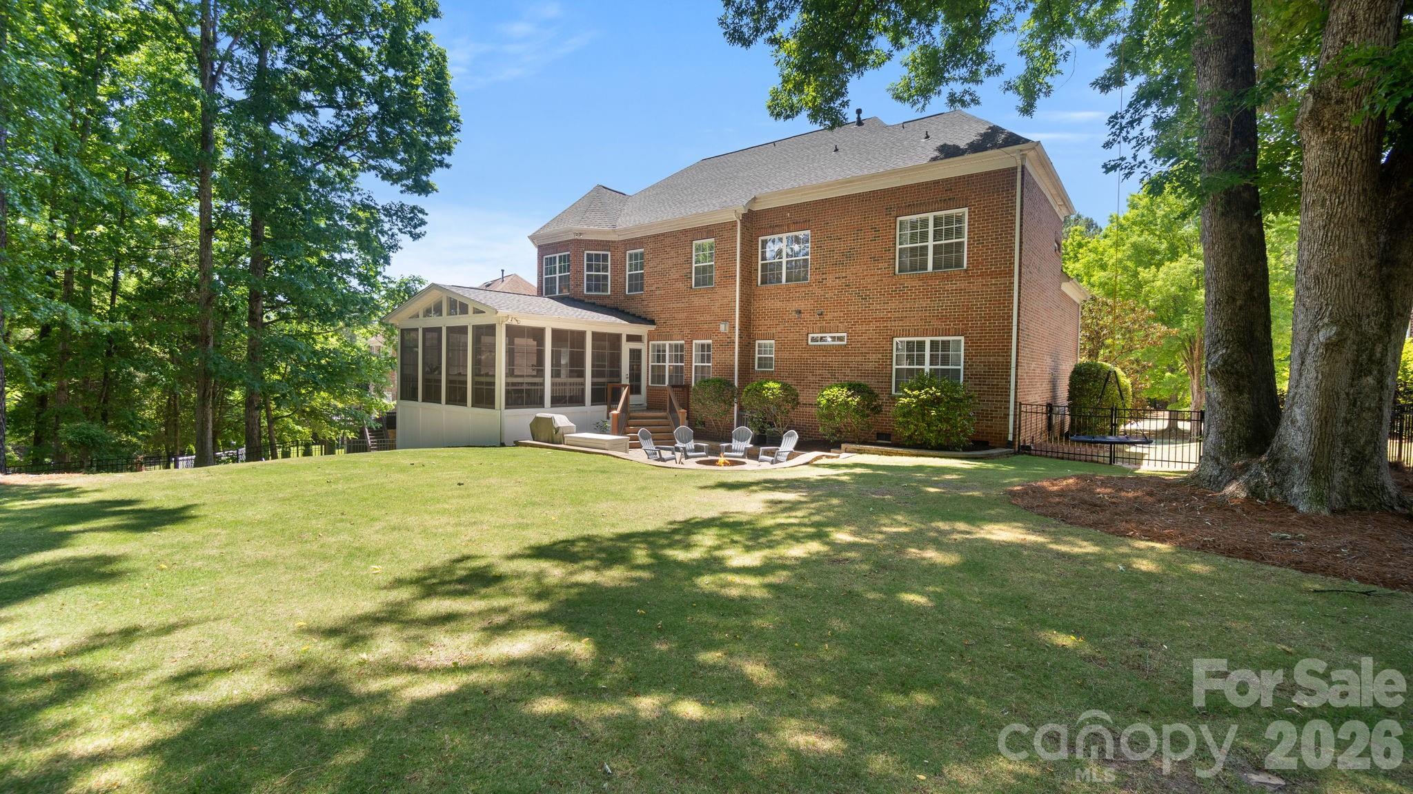14011 Shanghai Links Place Charlotte NC 28278