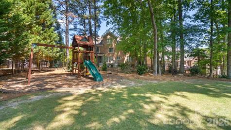 14011 Shanghai Links Place Charlotte NC 28278