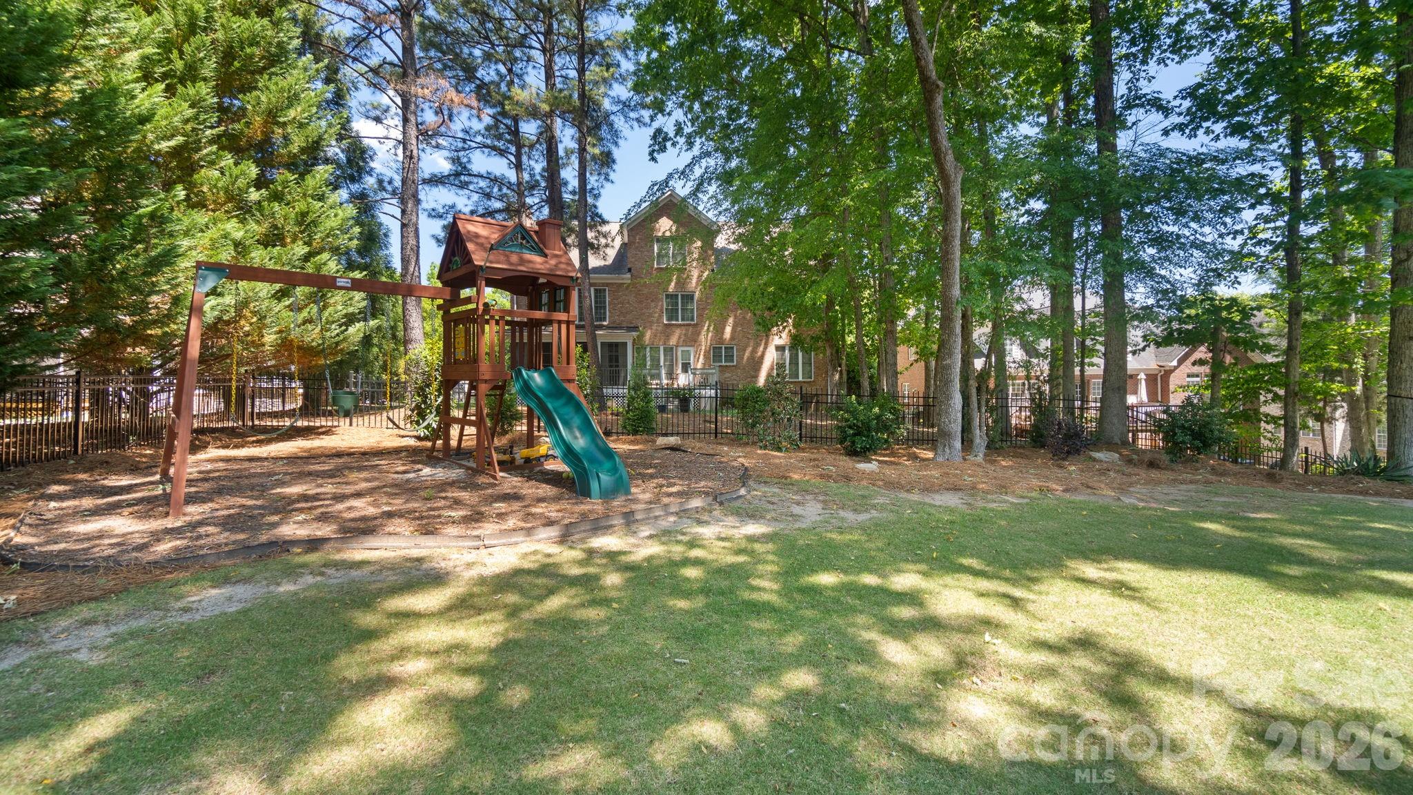 14011 Shanghai Links Place Charlotte NC 28278