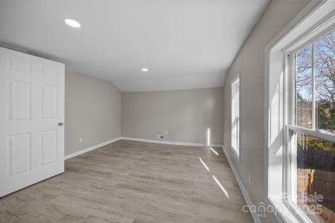 934 Cherry Street Statesville NC 28677