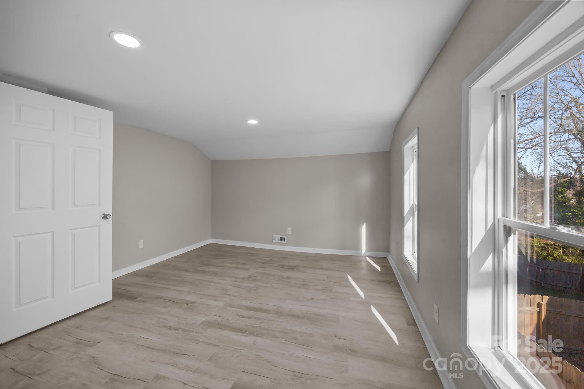 934 Cherry Street Statesville NC 28677