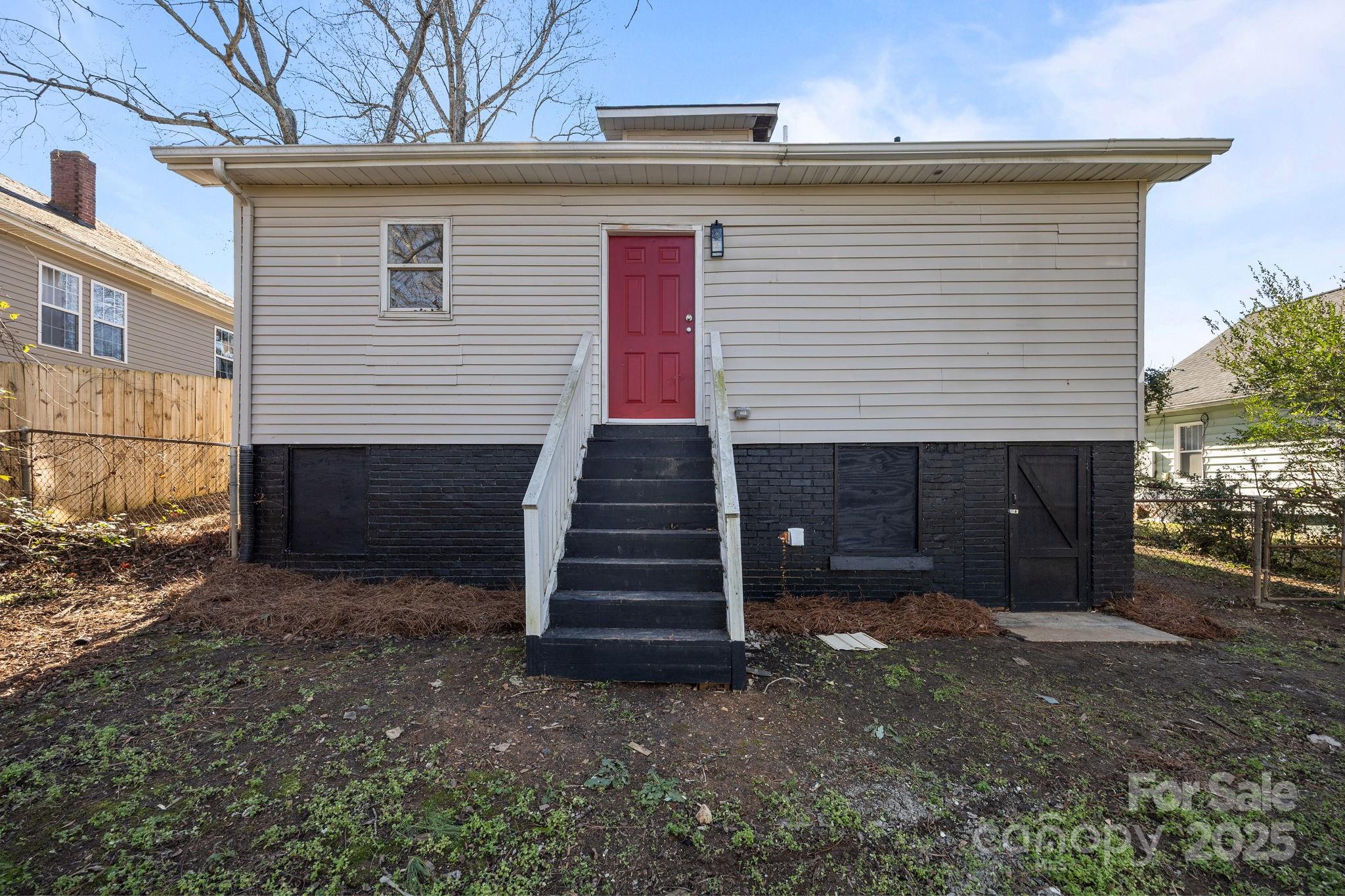934 Cherry Street Statesville NC 28677