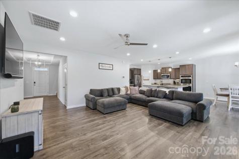 7612 Tanglewood Way Denver NC 28037