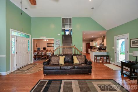 9101 Castlebay Drive Charlotte NC 28277