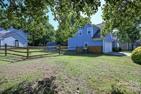 9101 Castlebay Drive Charlotte NC 28277