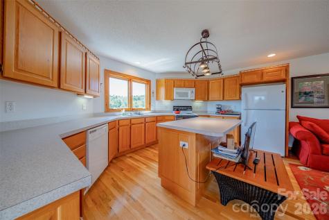 216 Deer Track Lane Sparta NC 28675