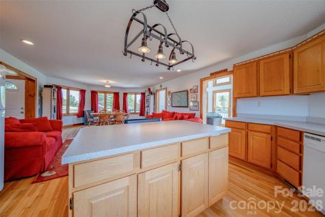216 Deer Track Lane Sparta NC 28675