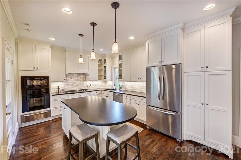 2328 Mecklenburg Avenue Charlotte NC 28205