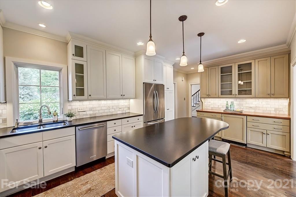 2328 Mecklenburg Avenue Charlotte NC 28205